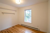 29 Merritt Drive, Orono, ME 04473