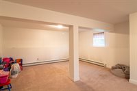 29 Merritt Drive, Orono, ME 04473