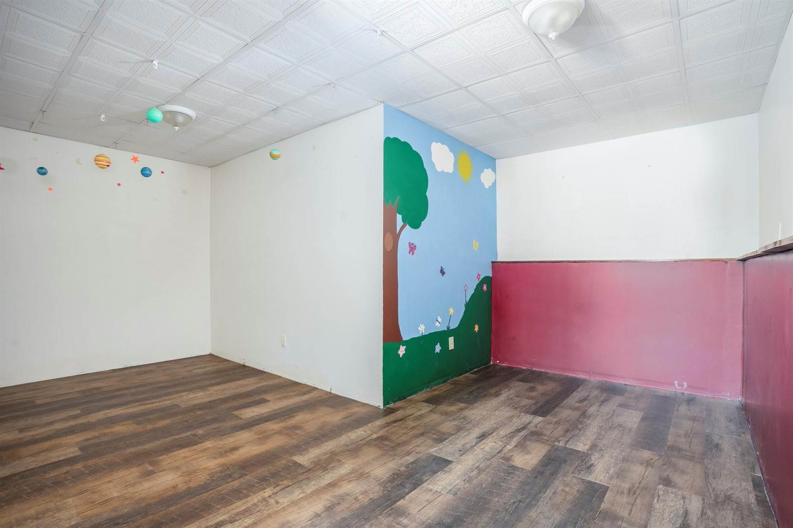 555 Westwood Drive, Hermon, ME 04401