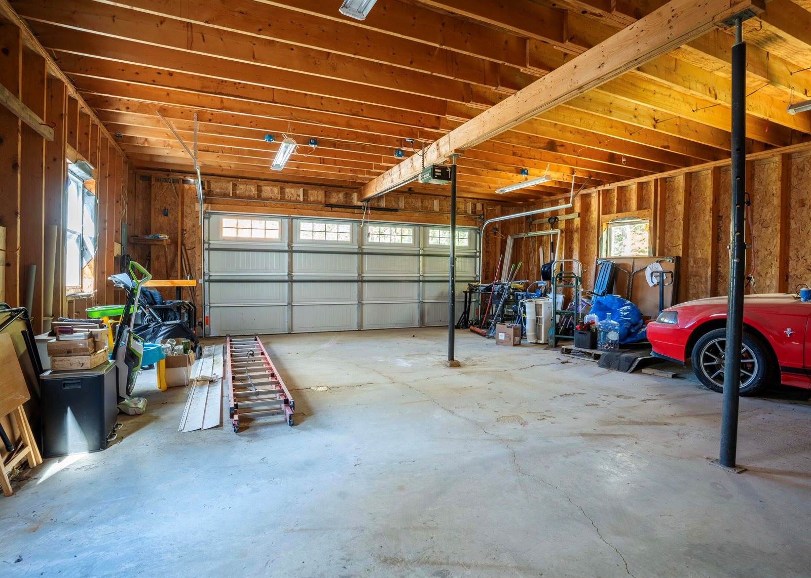 555 Westwood Drive, Hermon, ME 04401