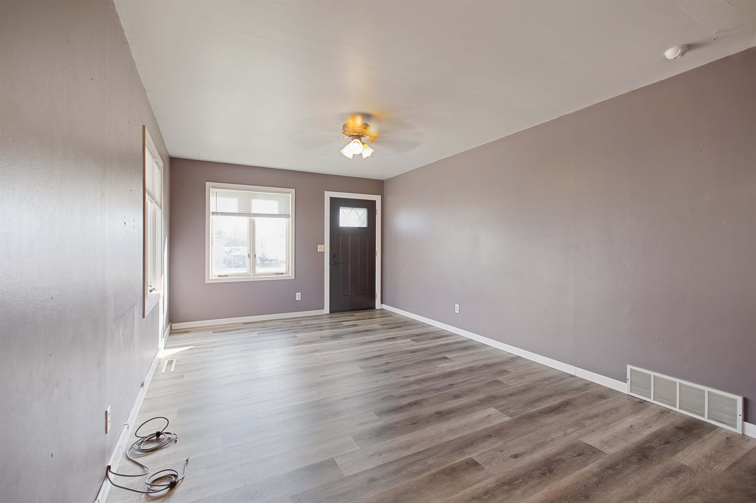 416 7th St W, Williston, ND 58801