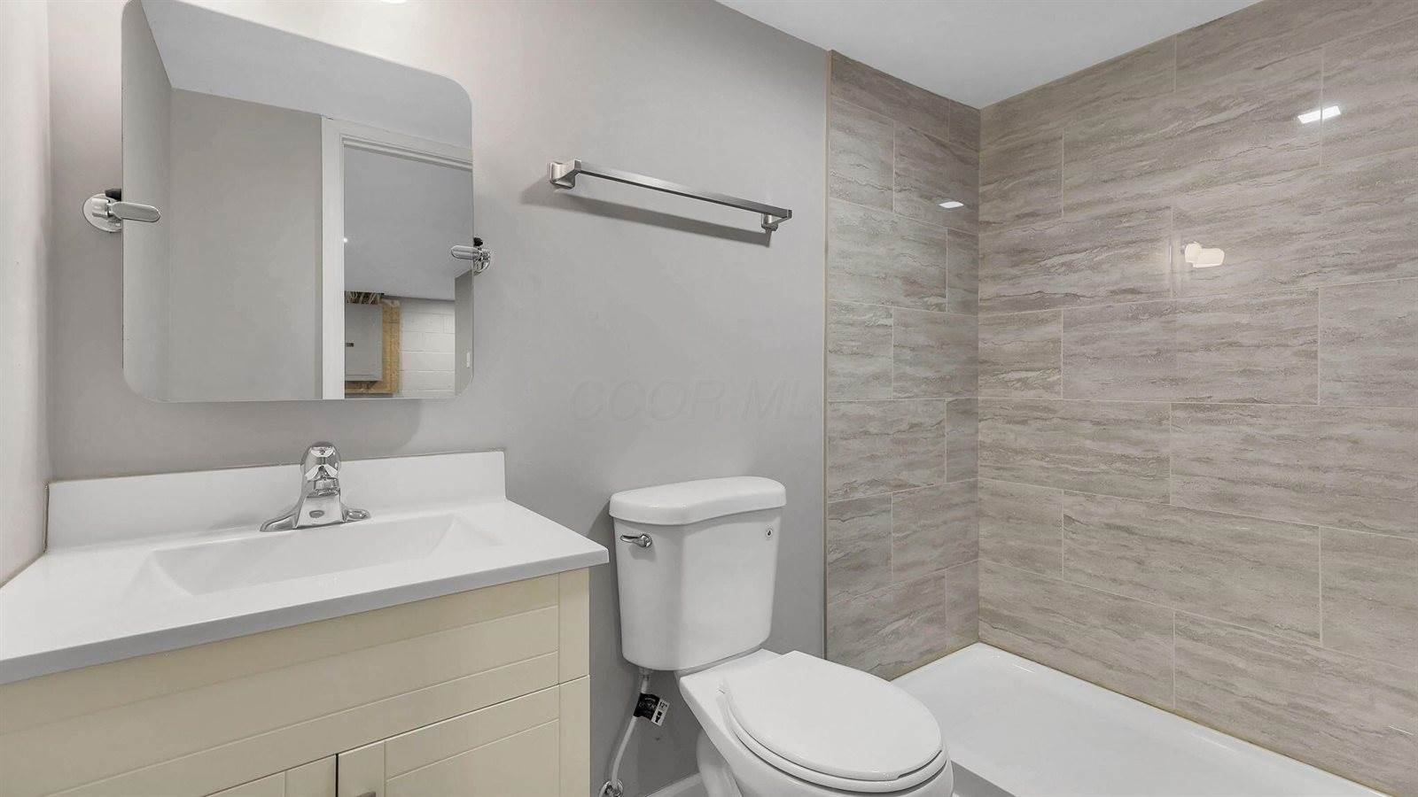 2765 Joyce Avenue, Columbus, OH 43211