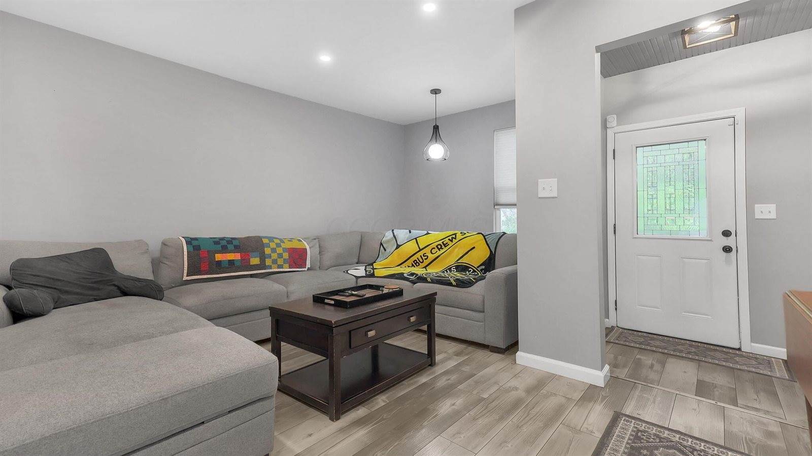 2765 Joyce Avenue, Columbus, OH 43211