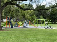 1421 SW McAlister Ave, Topeka, KS 66604