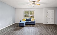 206 SE Doug Moore Dr, Lake City, FL 32025