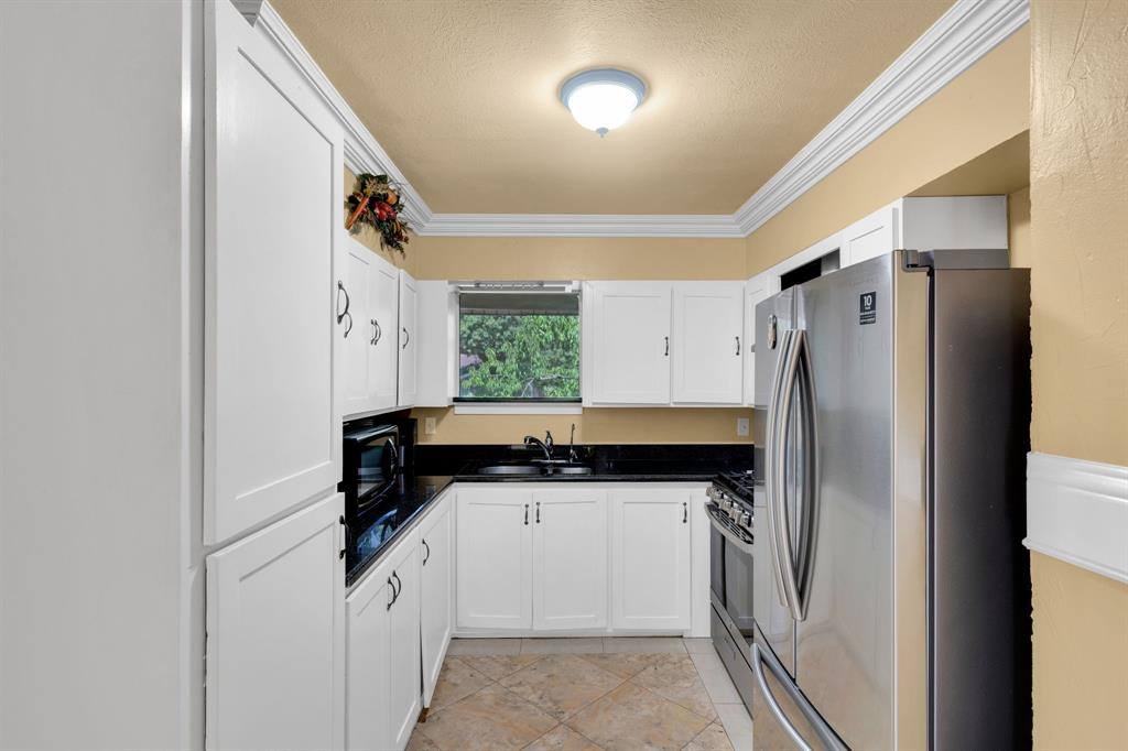 4578 Bonanza Lane, Dallas, TX 75211