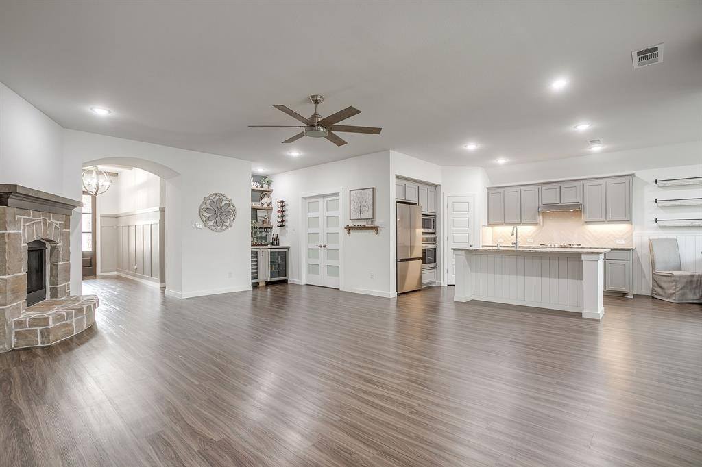 801 Glen Crossing Drive, Celina, TX 75009