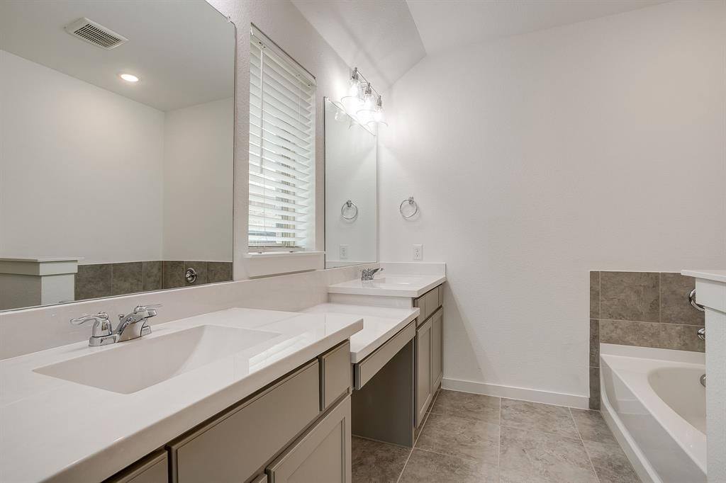 801 Glen Crossing Drive, Celina, TX 75009