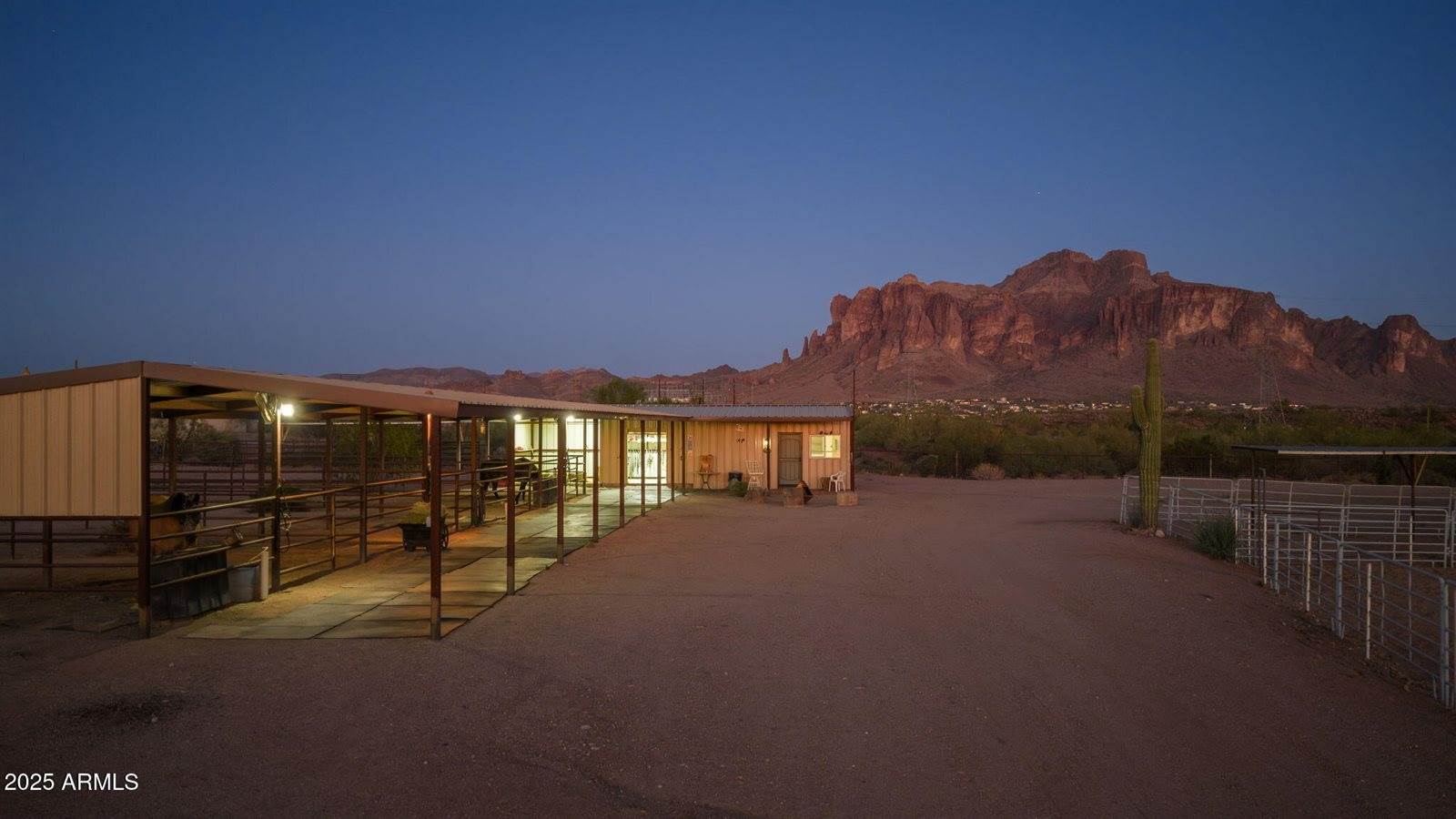 2530 East Mckellips Boulevard, Apache Junction, AZ 85119