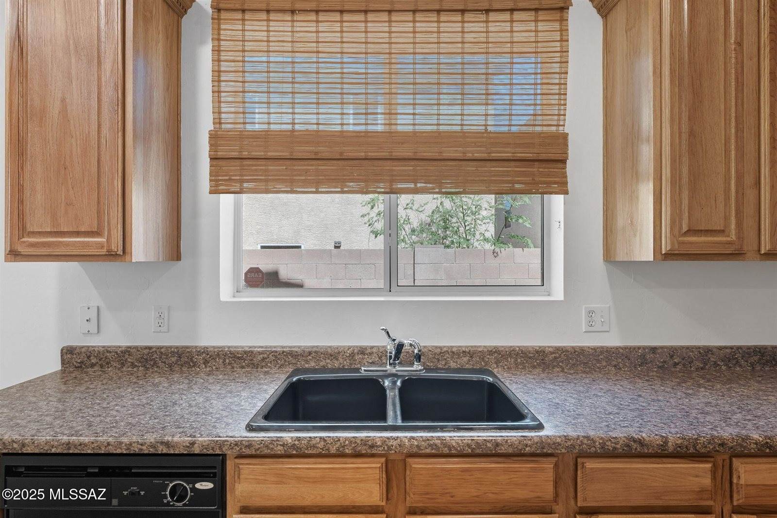 7635 East Ocotillo Overlook Drive, Tucson, AZ 85710