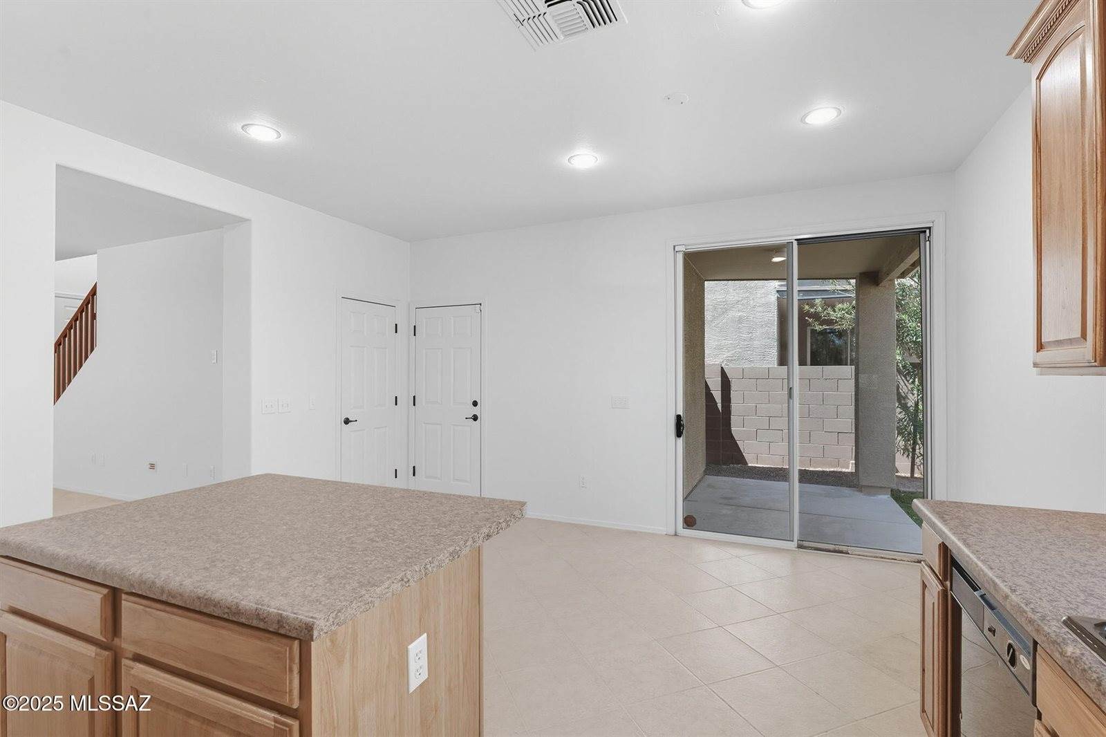 7635 East Ocotillo Overlook Drive, Tucson, AZ 85710