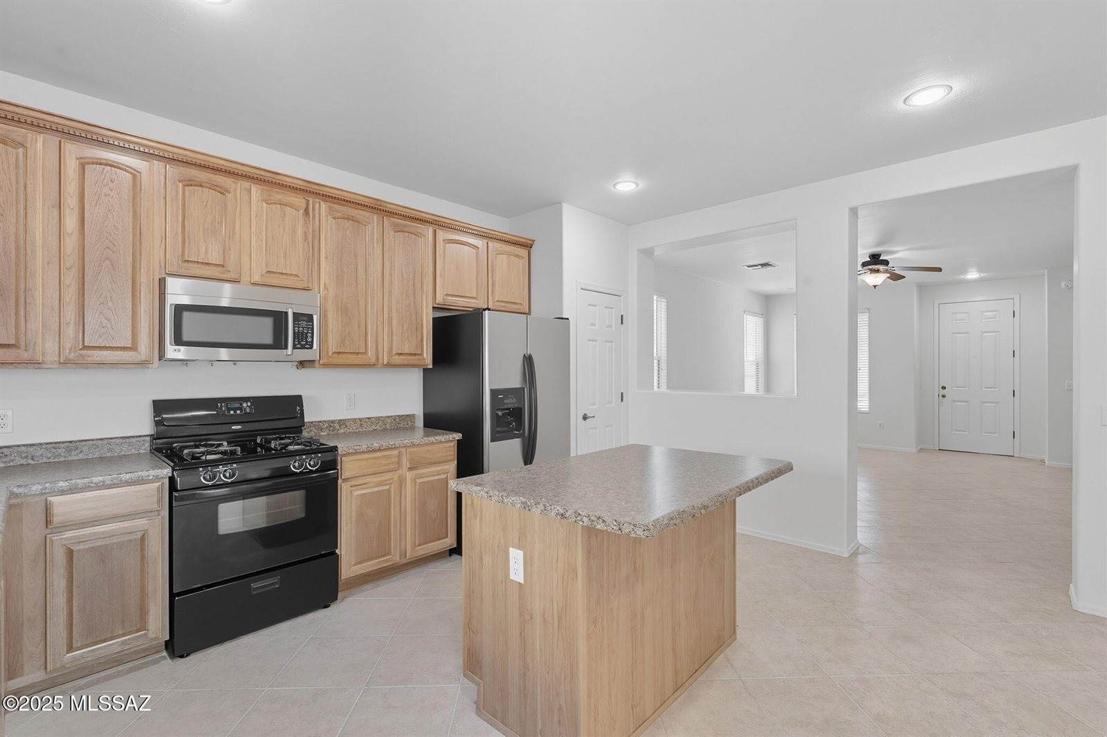 7635 East Ocotillo Overlook Drive, Tucson, AZ 85710