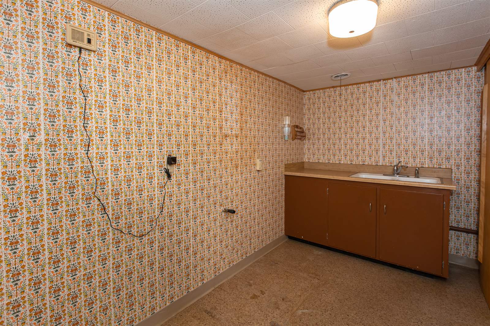 210 SE Seminole, Satanta, KS 67870