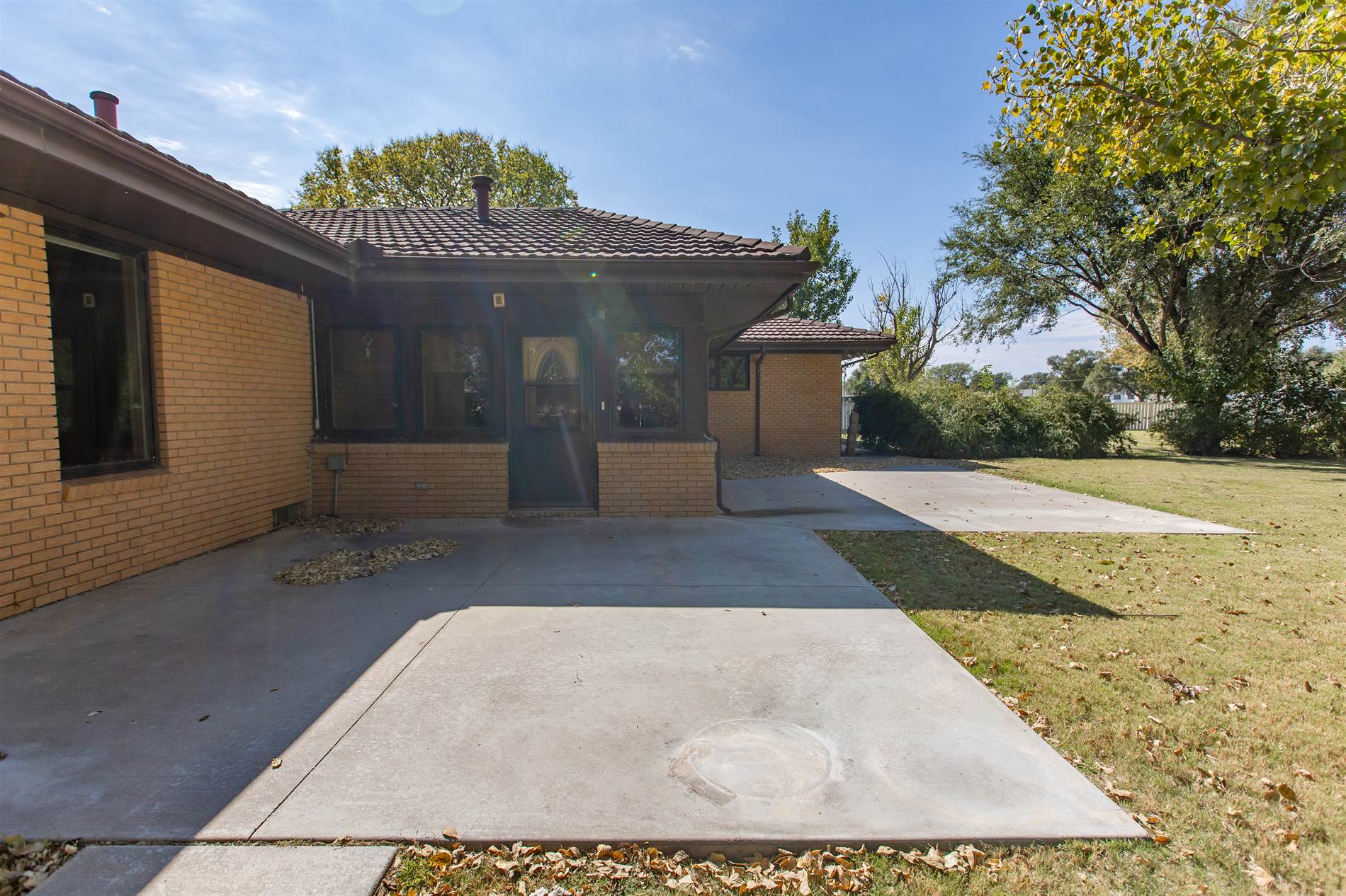 210 SE Seminole, Satanta, KS 67870