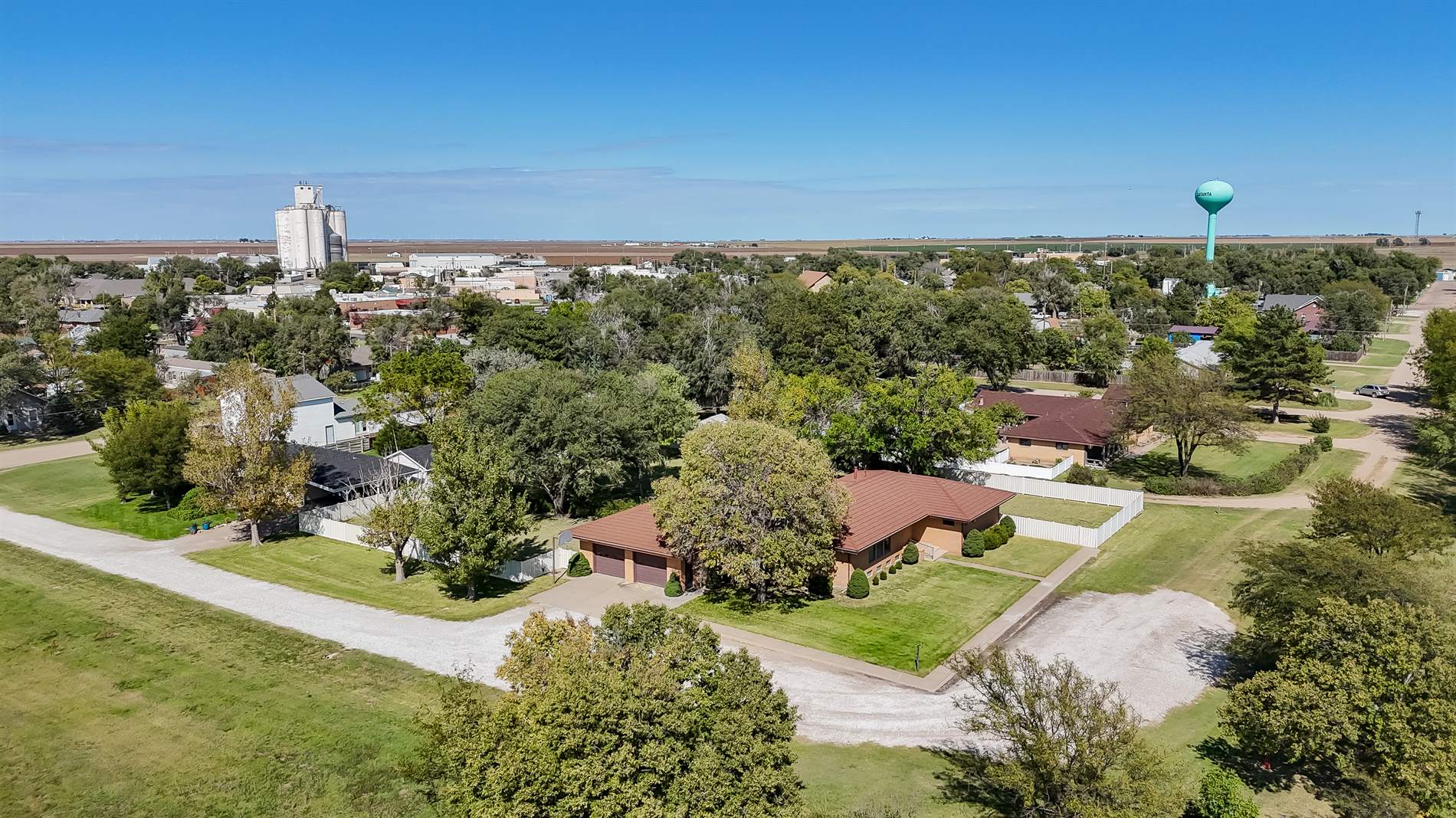 210 SE Seminole, Satanta, KS 67870