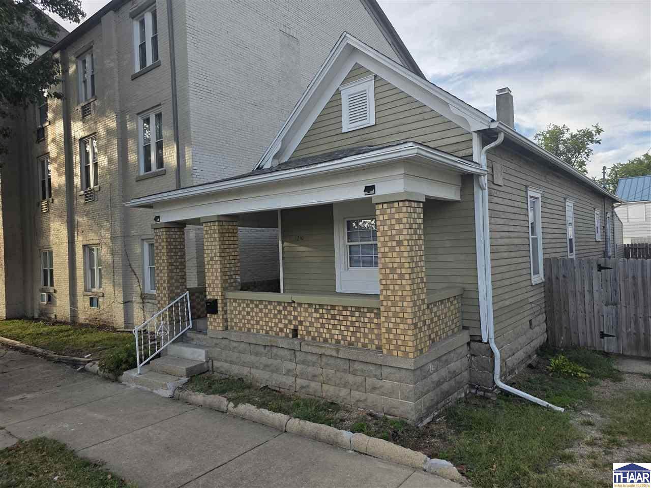 1210 Mulberry, Terre Haute, IN 47807