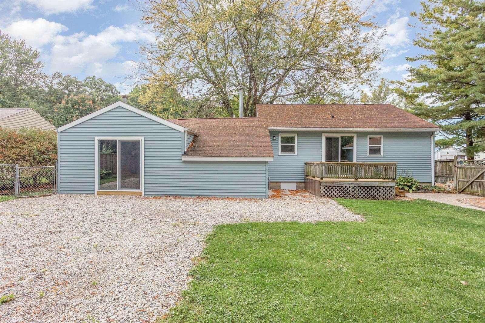 209 Sparling Drive, Saginaw, MI 48609