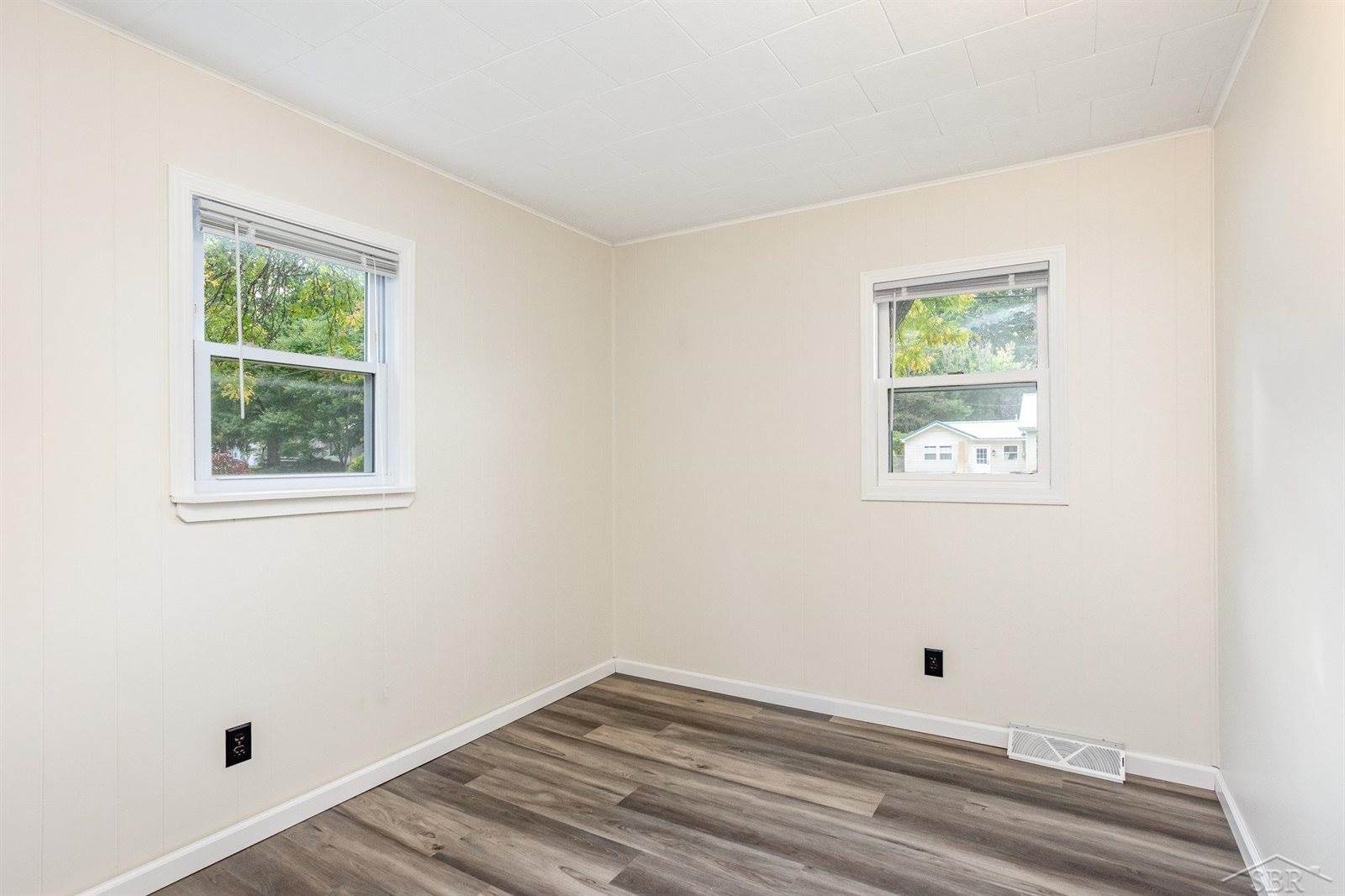 209 Sparling Drive, Saginaw, MI 48609