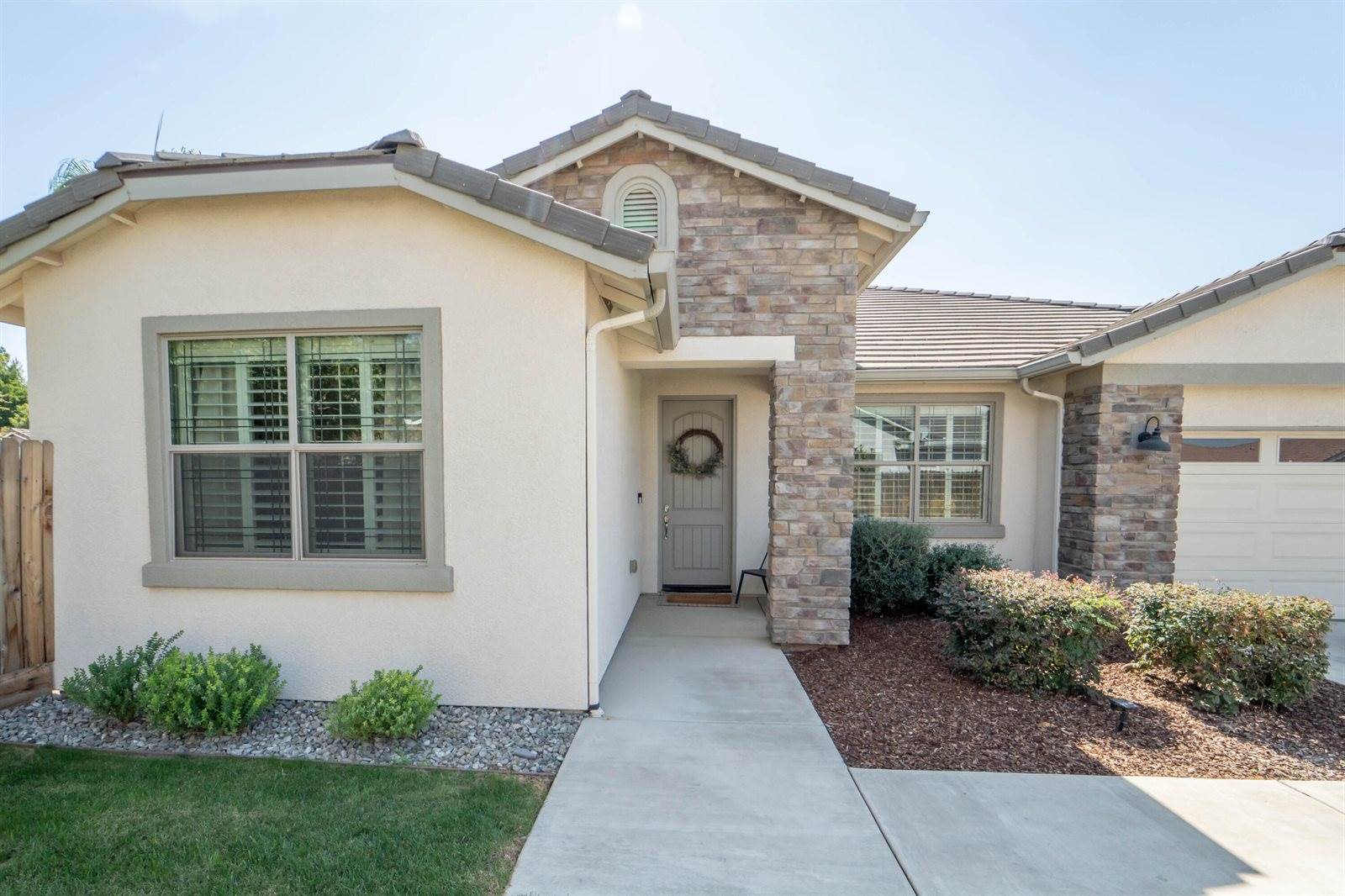 4038 South Atwood Street West, Visalia, CA 93277