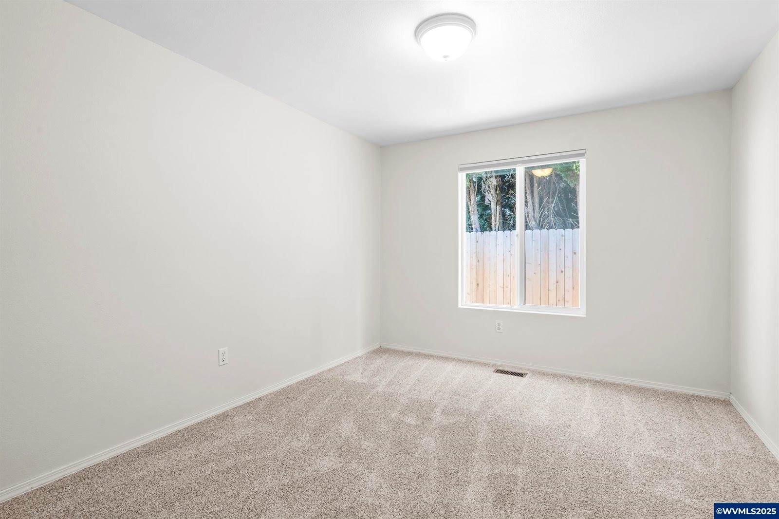 31843 Meadowlark Lp, Tangent, OR 97389