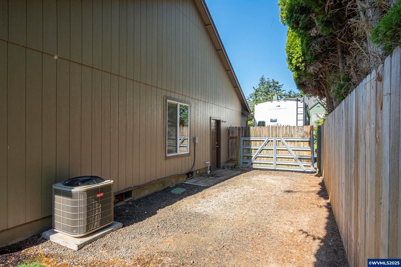 31843 Meadowlark Lp, Tangent, OR 97389