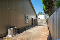 31843 Meadowlark Lp, Tangent, OR 97389