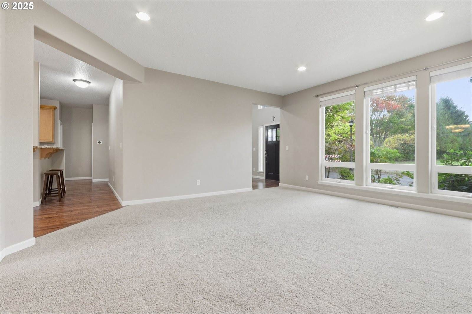 5898 SE Thornapple St, Hillsboro, OR 97123