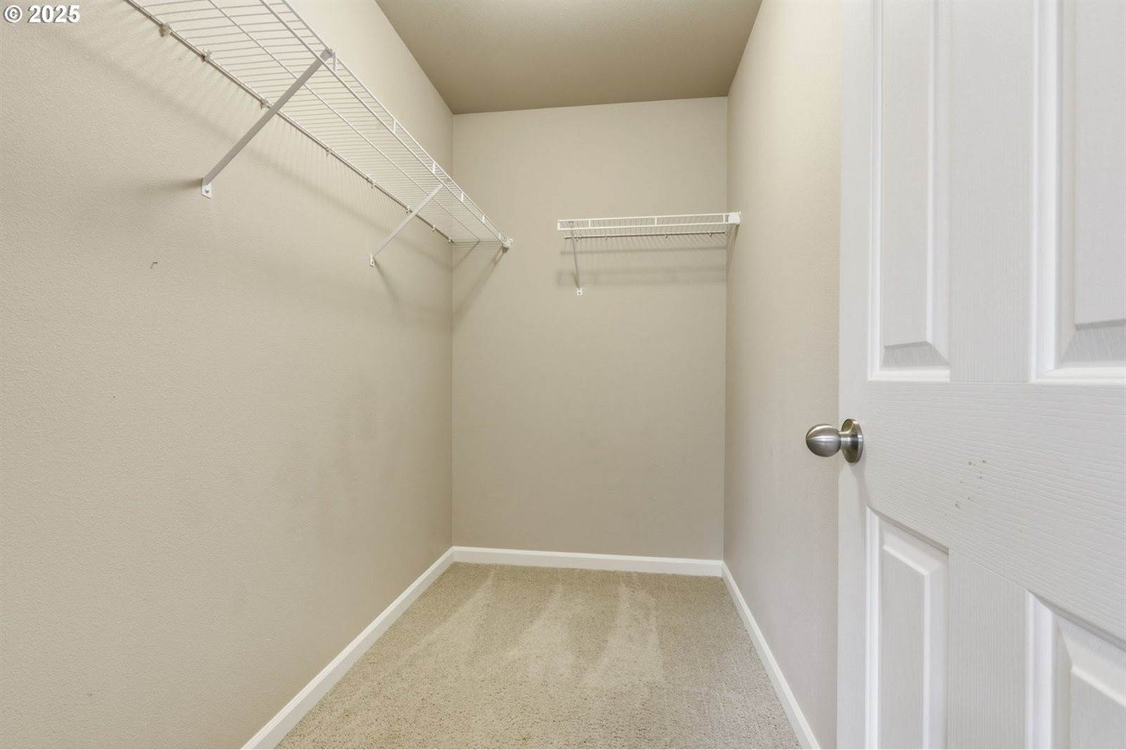 5898 SE Thornapple St, Hillsboro, OR 97123