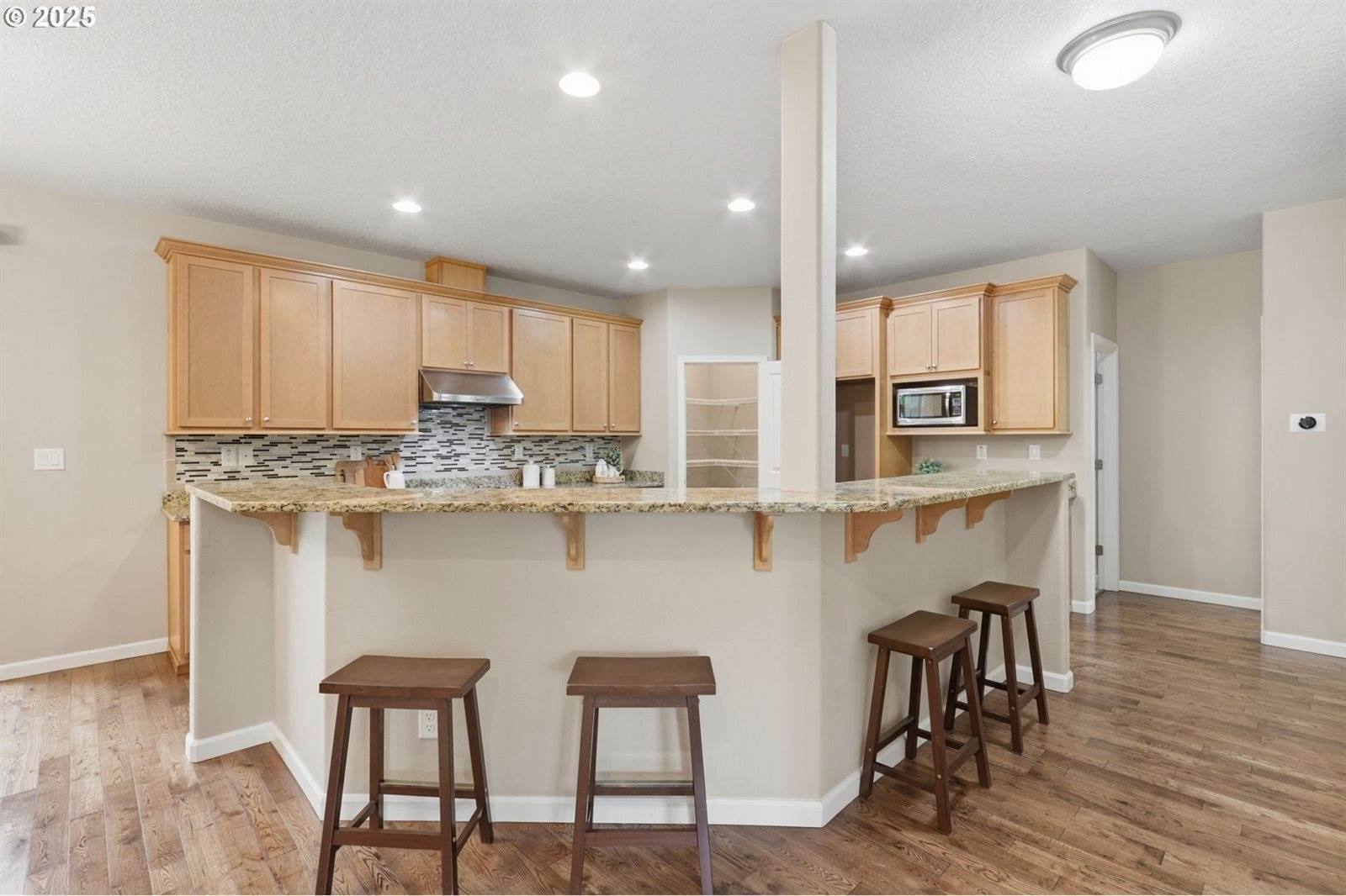 5898 SE Thornapple St, Hillsboro, OR 97123