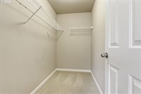 5898 SE Thornapple St, Hillsboro, OR 97123