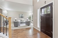 5898 SE Thornapple St, Hillsboro, OR 97123