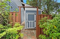 5898 SE Thornapple St, Hillsboro, OR 97123