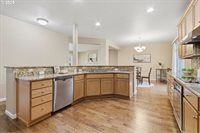 5898 SE Thornapple St, Hillsboro, OR 97123