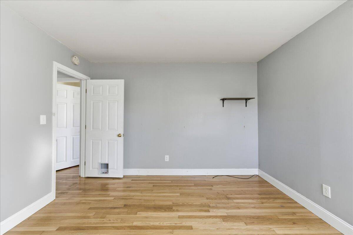 21 Knox Brothers Avenue, Searsport, ME 04974