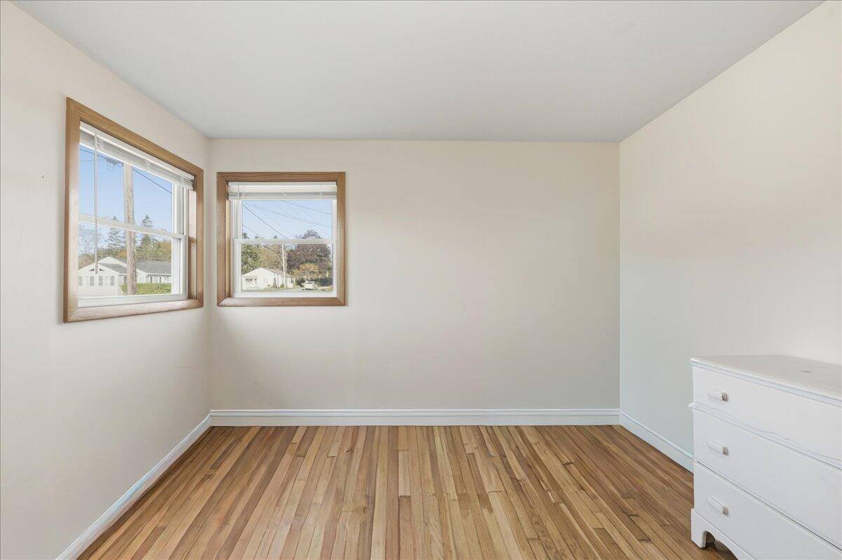 21 Knox Brothers Avenue, Searsport, ME 04974