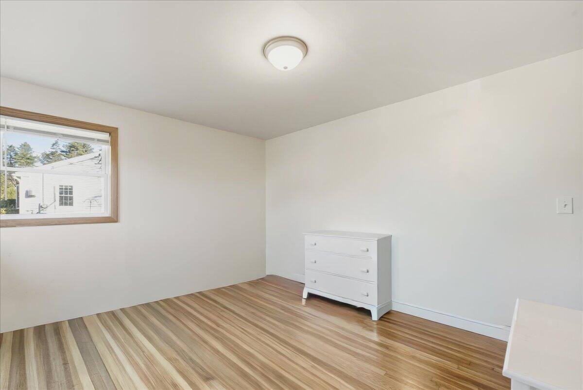 21 Knox Brothers Avenue, Searsport, ME 04974