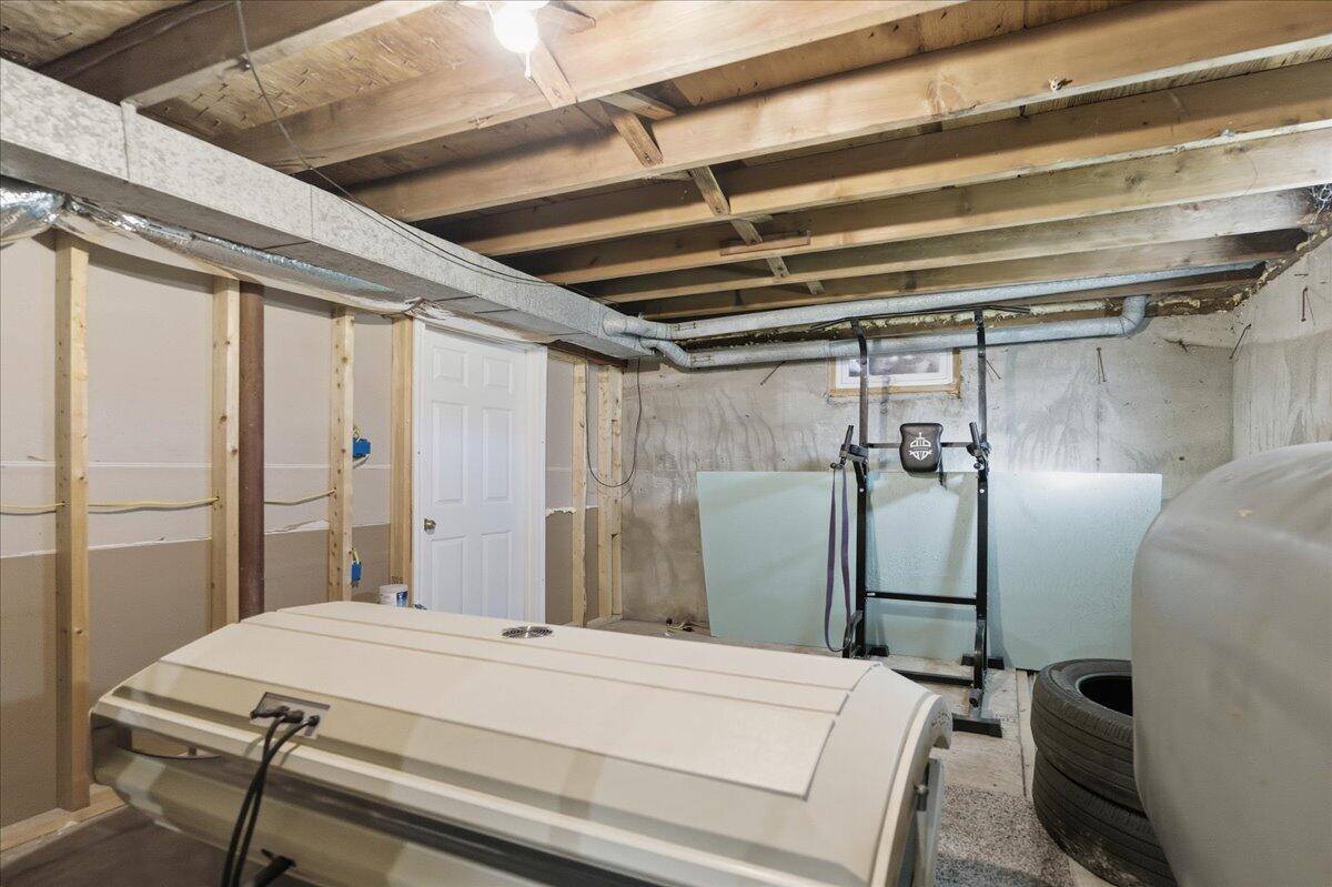 21 Knox Brothers Avenue, Searsport, ME 04974