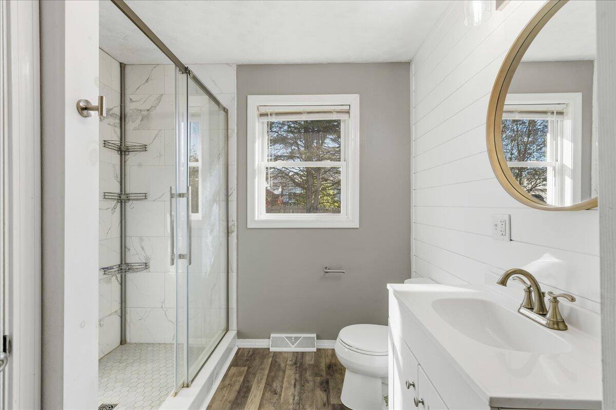 21 Knox Brothers Avenue, Searsport, ME 04974