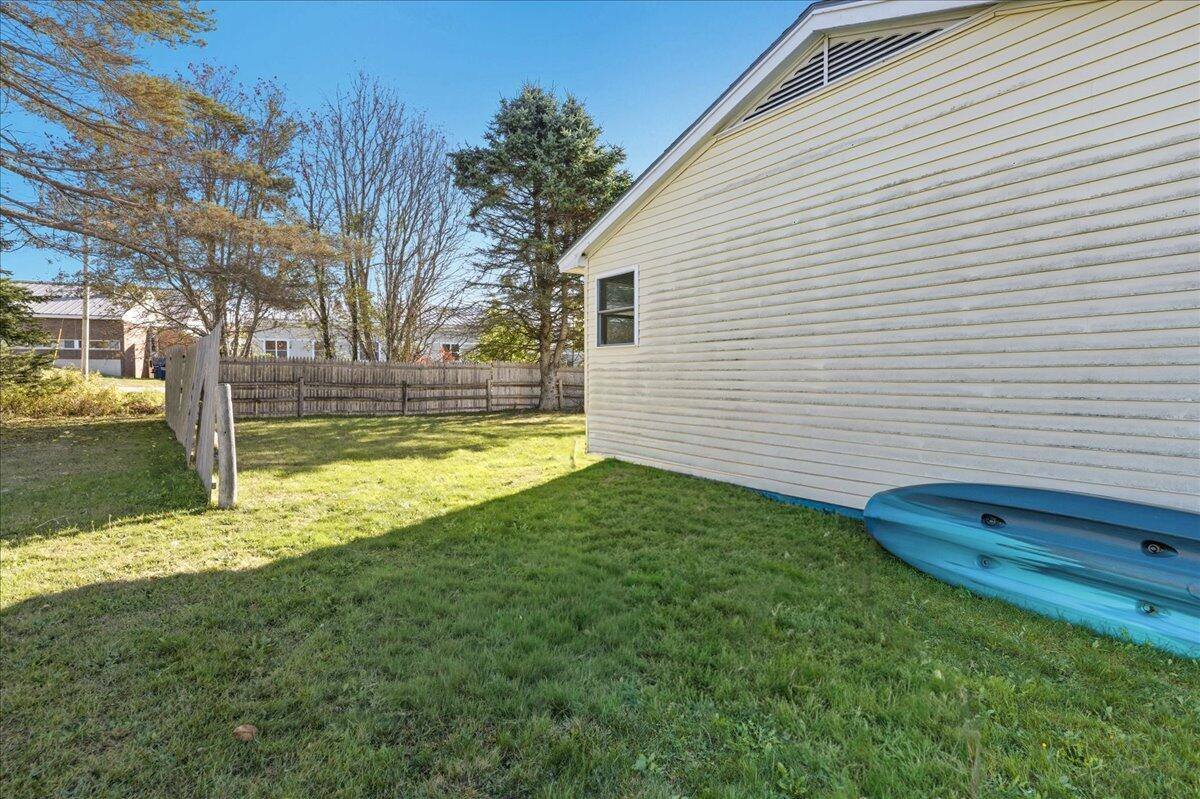 21 Knox Brothers Avenue, Searsport, ME 04974