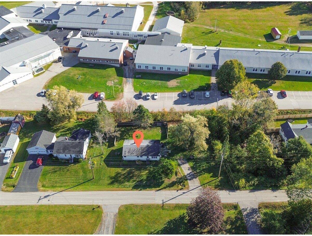 21 Knox Brothers Avenue, Searsport, ME 04974