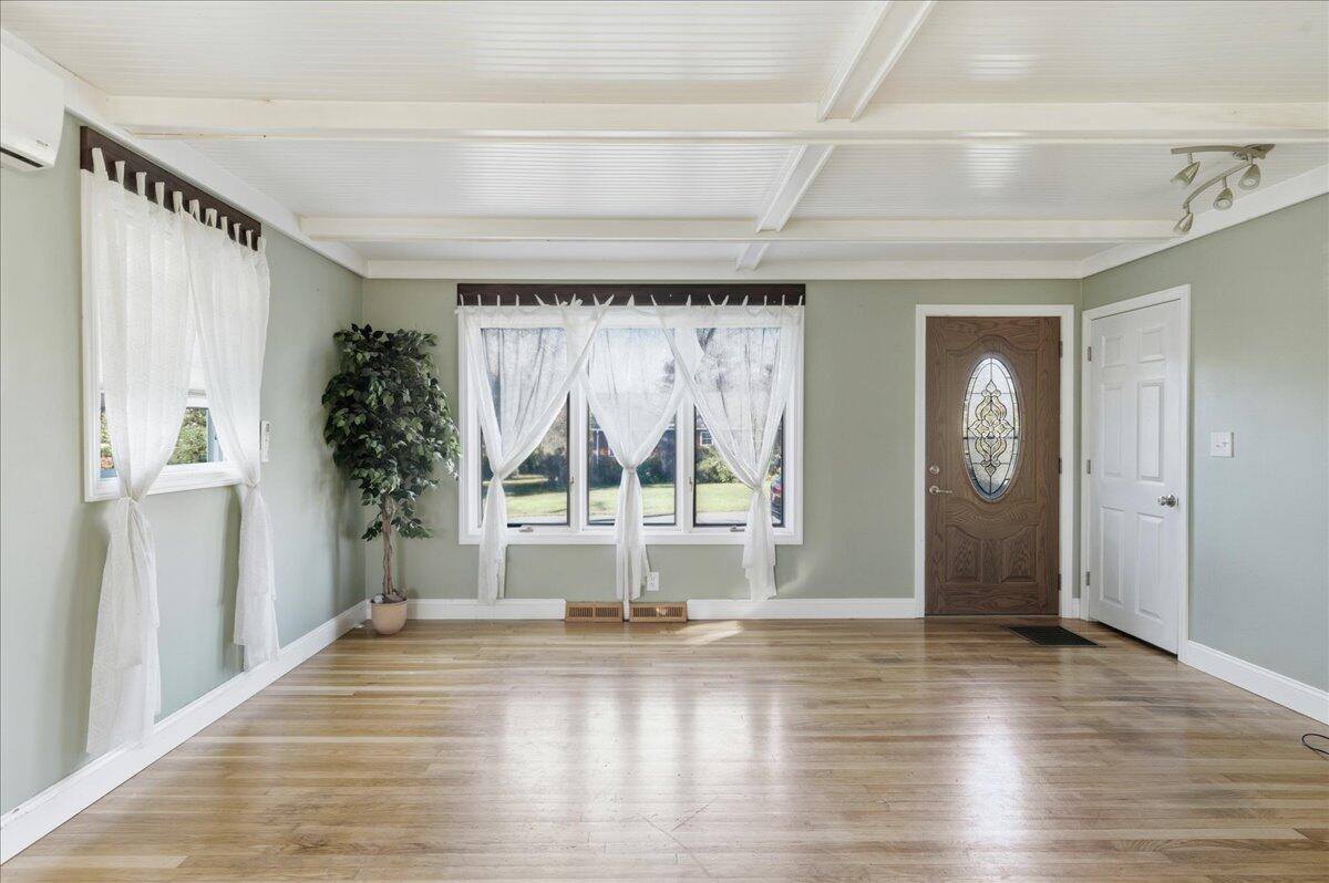 21 Knox Brothers Avenue, Searsport, ME 04974