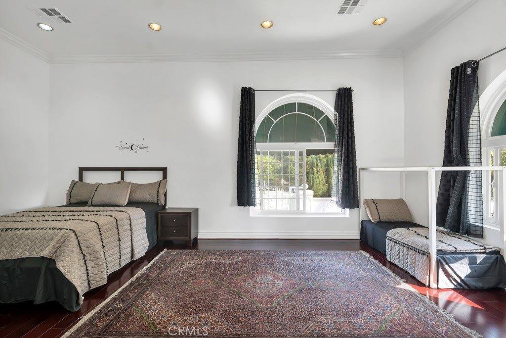17912 Parthenia, Northridge, CA 91325