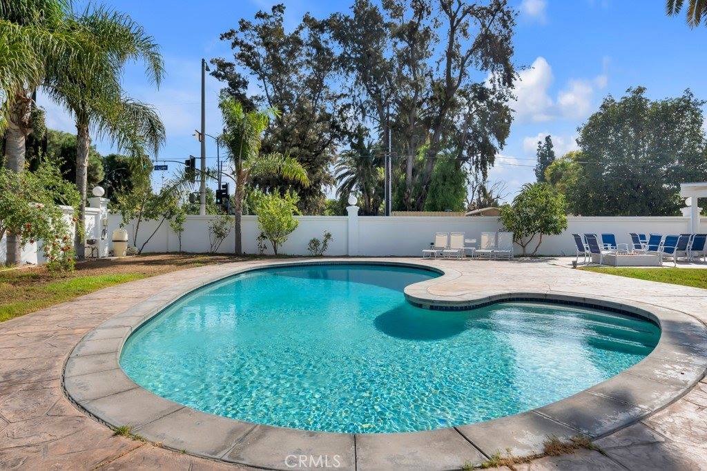 17912 Parthenia, Northridge, CA 91325