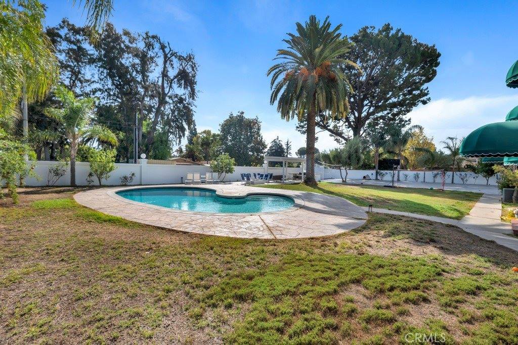 17912 Parthenia, Northridge, CA 91325