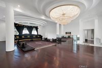17912 Parthenia, Northridge, CA 91325