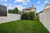 27 Dartmouth St, Arlington, MA 02474