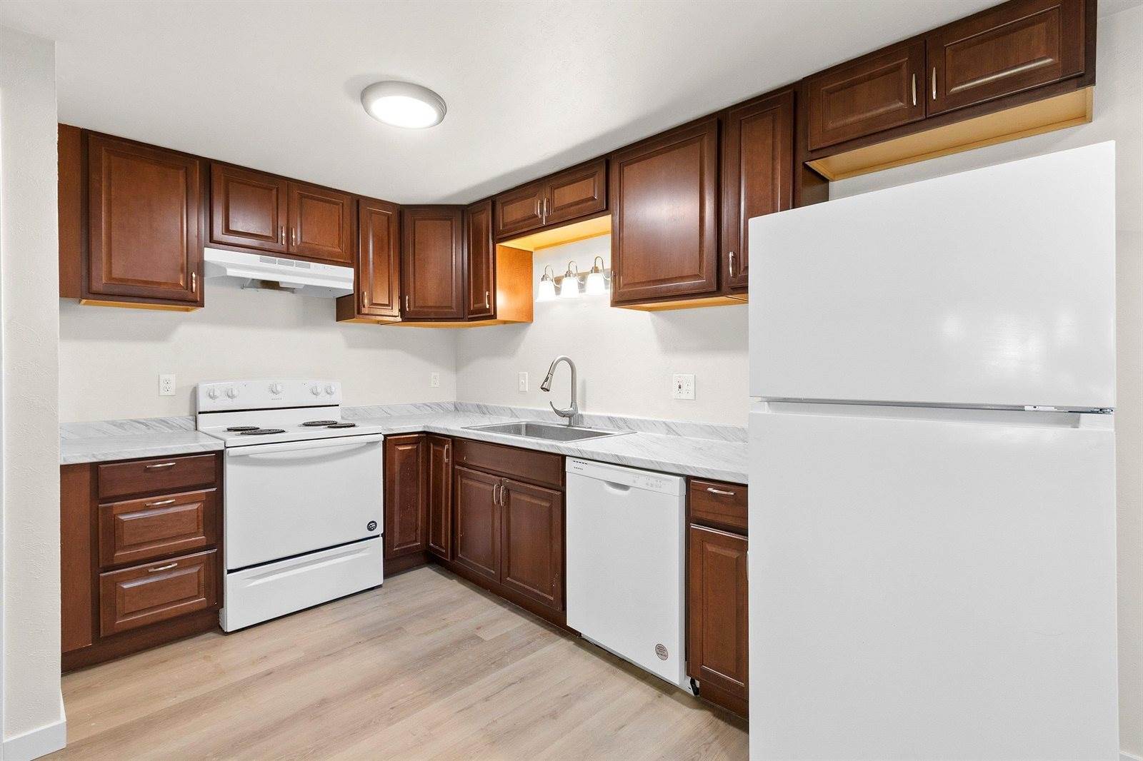 2130 Elmview Drive, Ashwaubenon, WI 54304