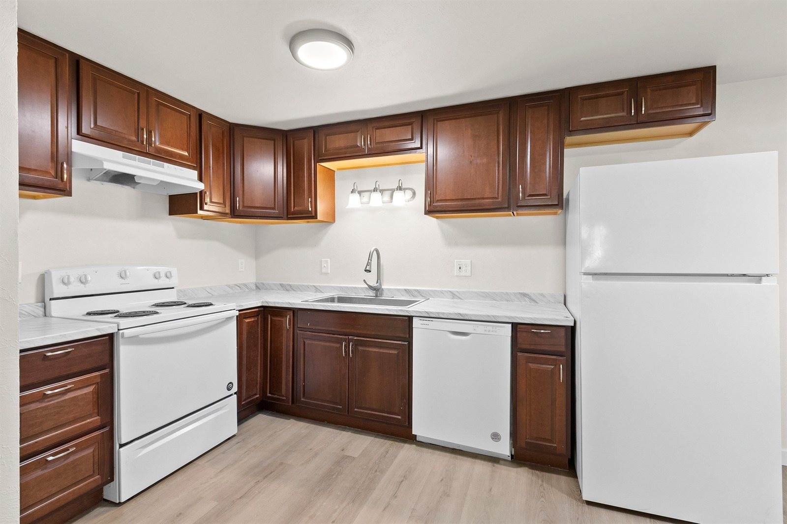 2130 Elmview Drive, Ashwaubenon, WI 54304