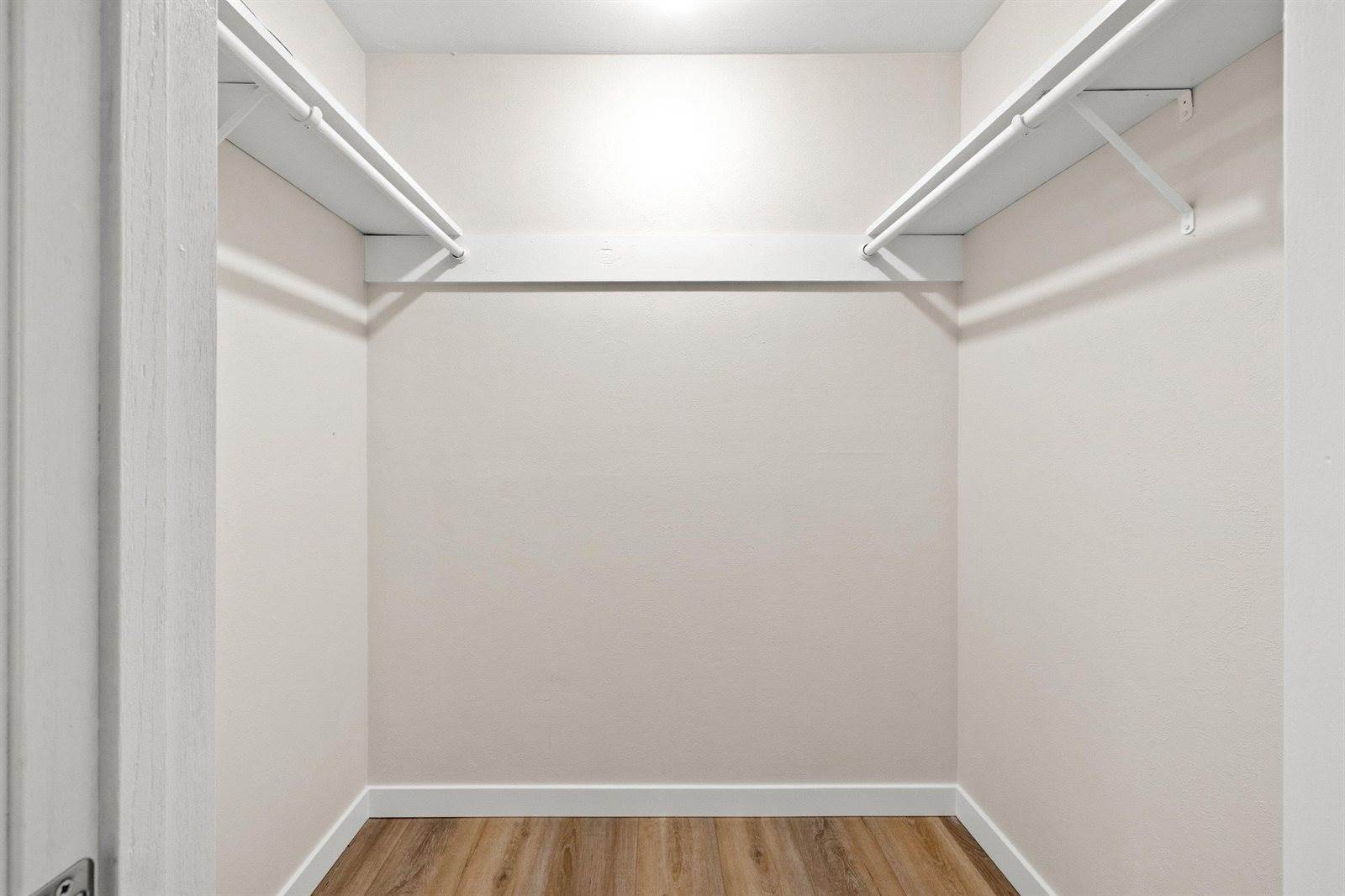 2130 Elmview Drive, Ashwaubenon, WI 54304