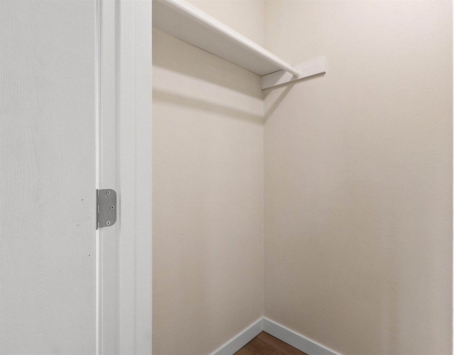 2130 Elmview Drive, Ashwaubenon, WI 54304